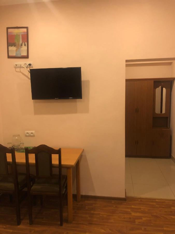 Hotel Vivas Goris Exterior photo