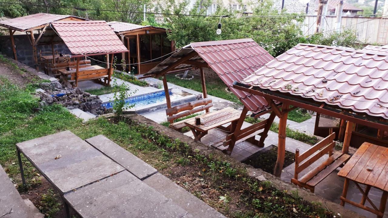 Hotel Vivas Goris Exterior photo