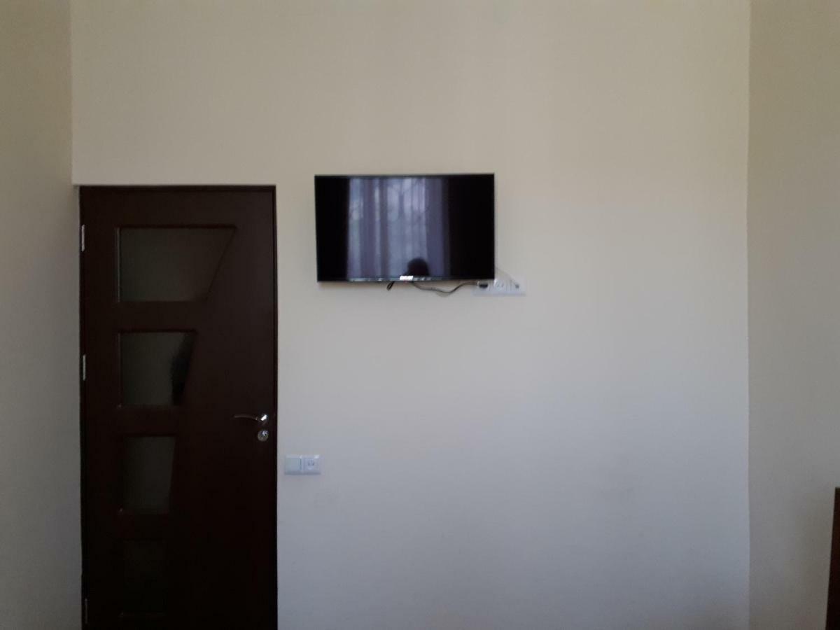 Hotel Vivas Goris Exterior photo